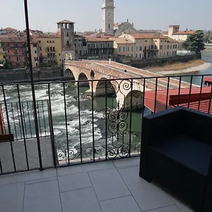 theater-verona-apartment.hotelinveneto.com/